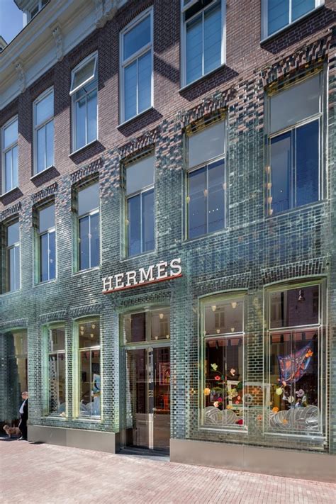 bureau de binnenstad hermes|MVRDV reopens Crystal Houses for Hermès even with more .